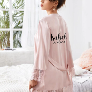 Bata Personalizada con encaje
